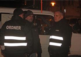 Ruggiero Gleisinger (r.) als Ordner bei einer NPD-Demonstration in Hohenschönhausen im Februar 2016. (Foto: antifa-berlin.info)