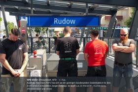 Neonazi mit Schwarze Sonne-Tattoo (l.) bei der "Schutzzonen"-Streife in Neukölln. (Screenshot: Twitter)